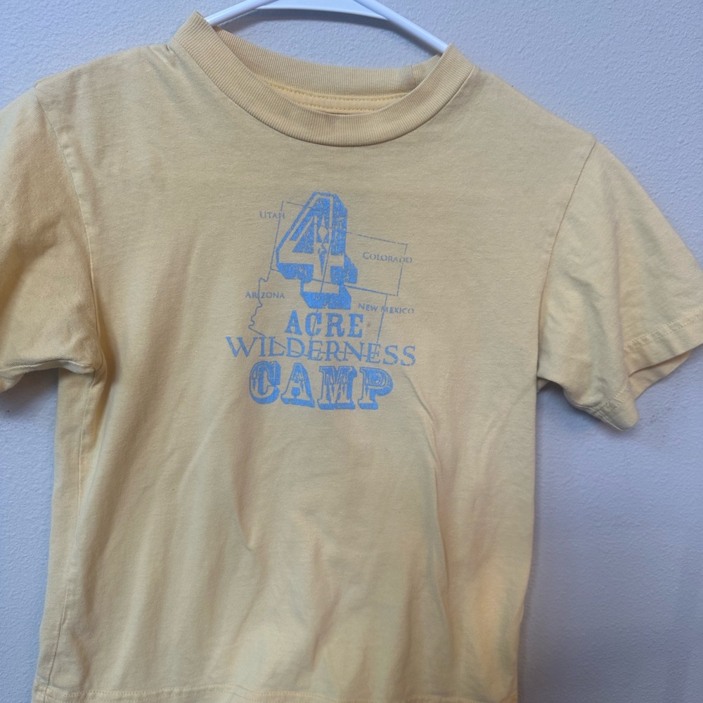 Faded Glory Women’s Yellow Graphic T-Shirt. Size Small